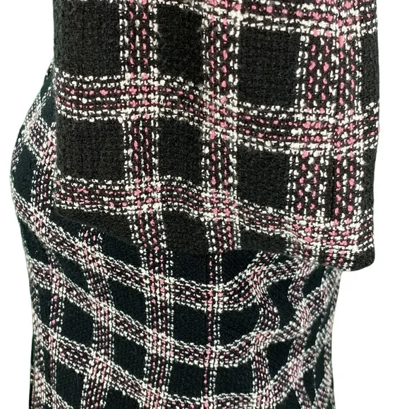 Requirements Petite Classic Black and Pink Plaid Tweed Jacket - Picture 12 of 14